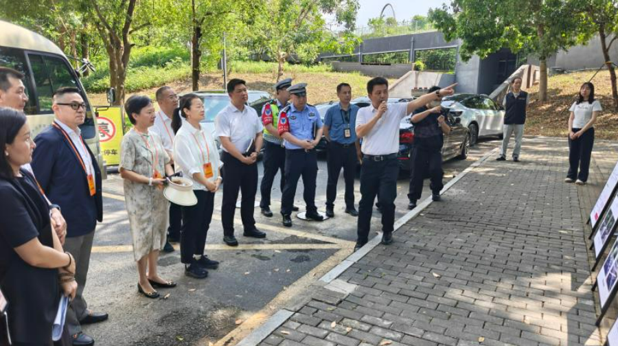 守護“平安路”“身邊事好商量”推動解決香蜜湖路交匯口交通安全隱患